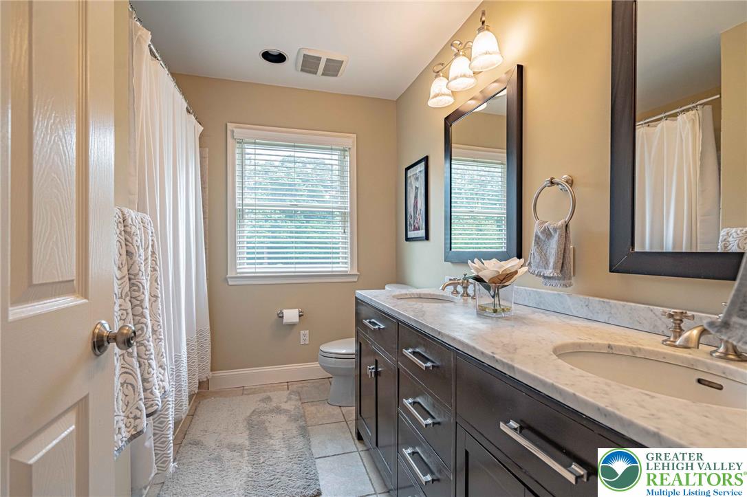 6301 Oakwood Circle Property Photo 31