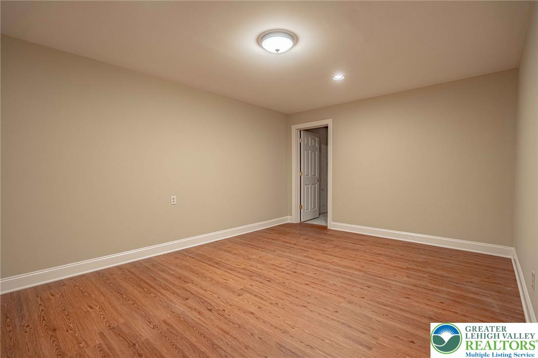 6301 Oakwood Circle Property Photo 35