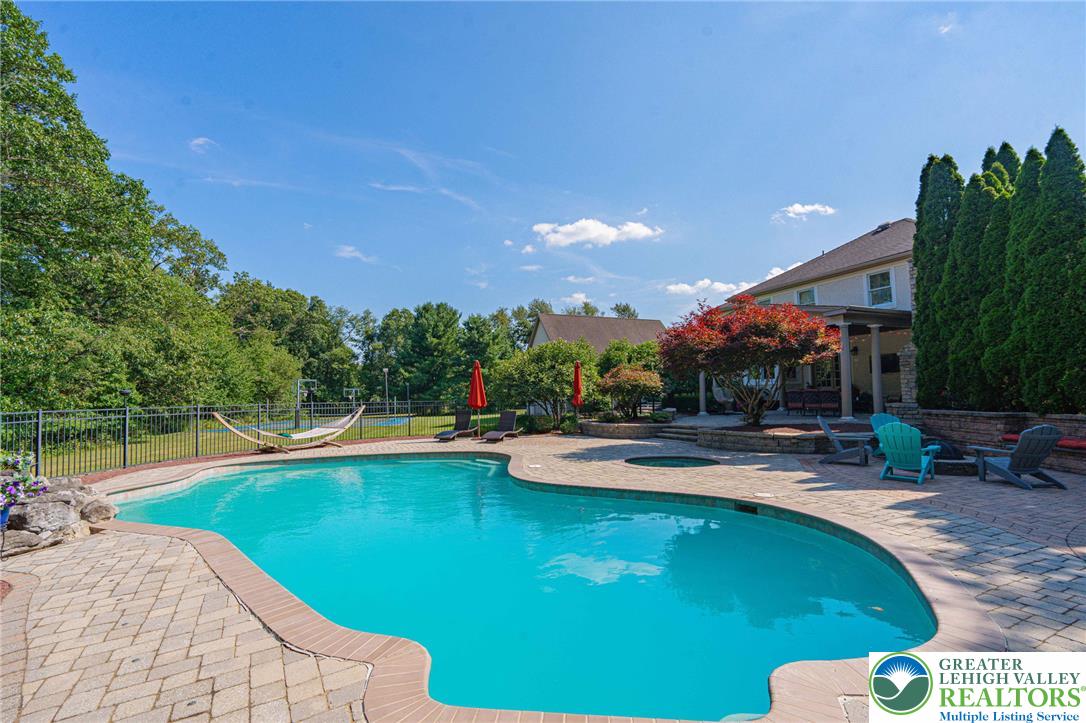 6301 Oakwood Circle Property Photo 40