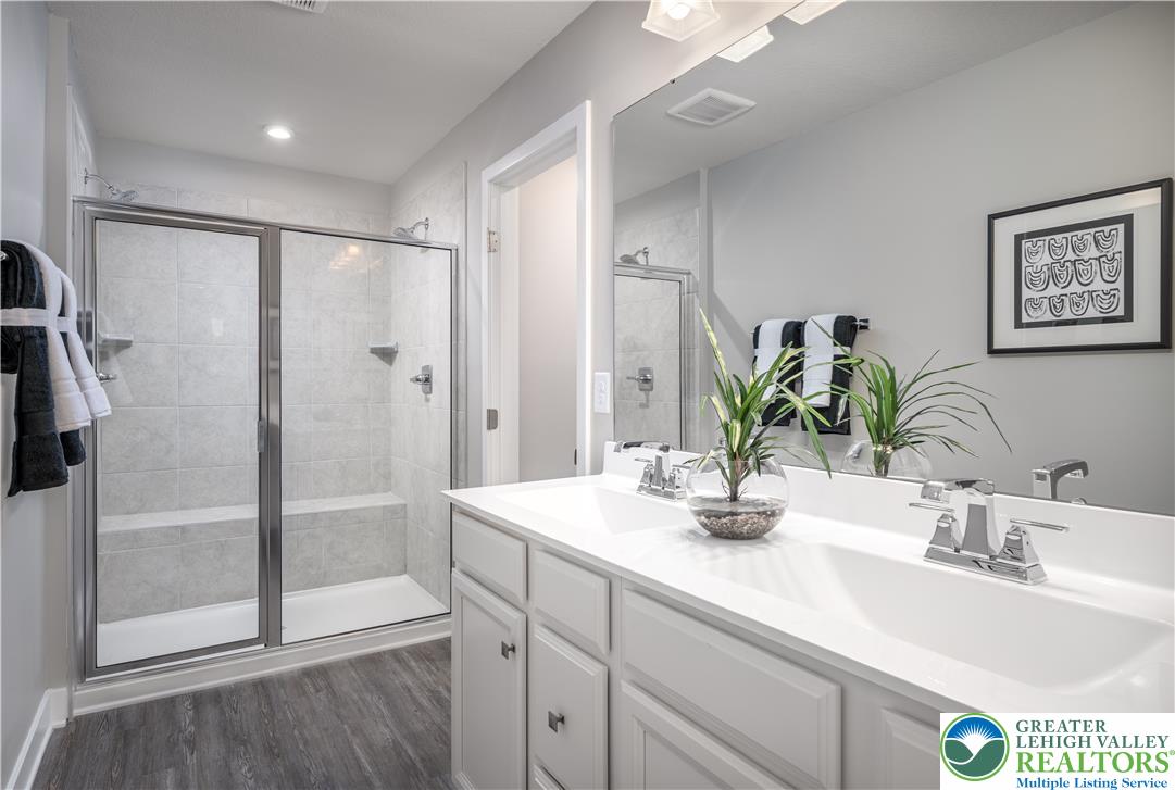 780731 Property Photo 5