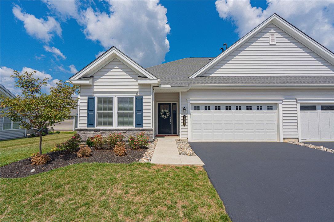 3715 Founders Xing Property Photo 1
