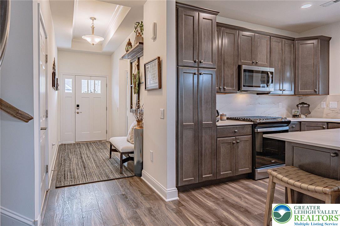 3715 Founders Xing Property Photo 4