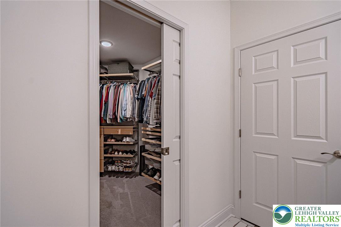 3715 Founders Xing Property Photo 18