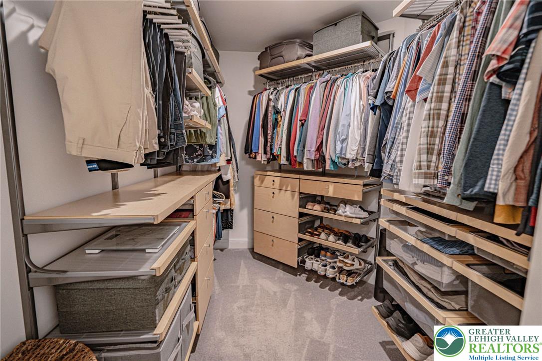 3715 Founders Xing Property Photo 19