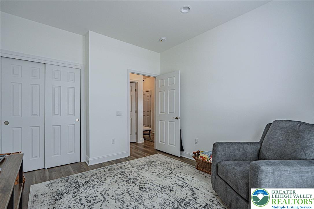 3715 Founders Xing Property Photo 21