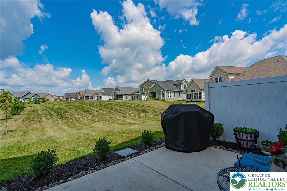 3715 Founders Xing Property Photo 35