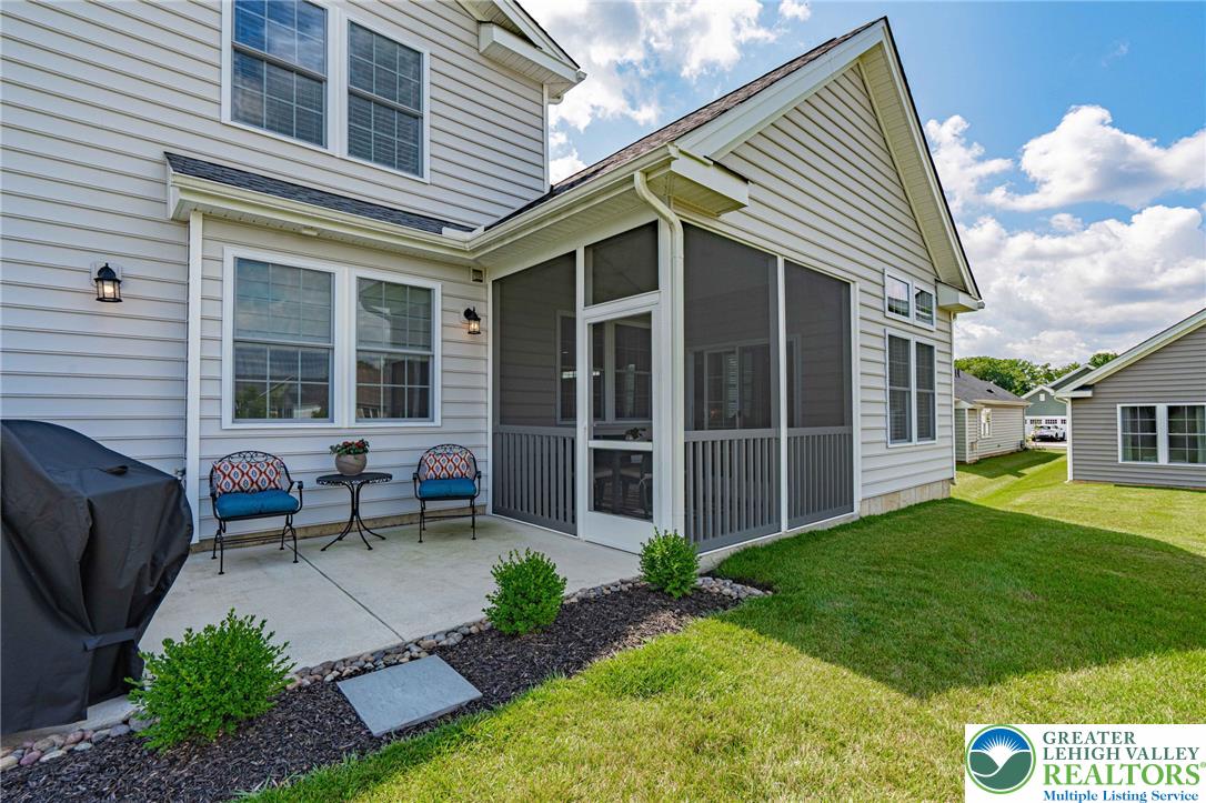 3715 Founders Xing Property Photo 36