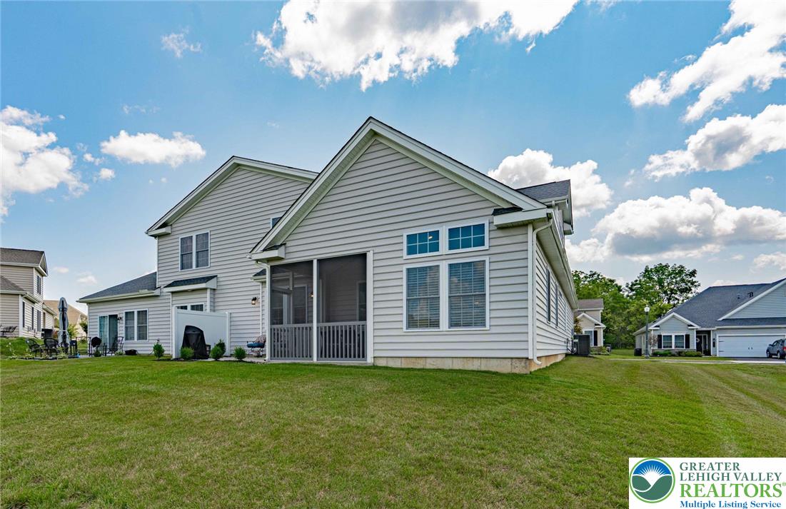3715 Founders Xing Property Photo 38