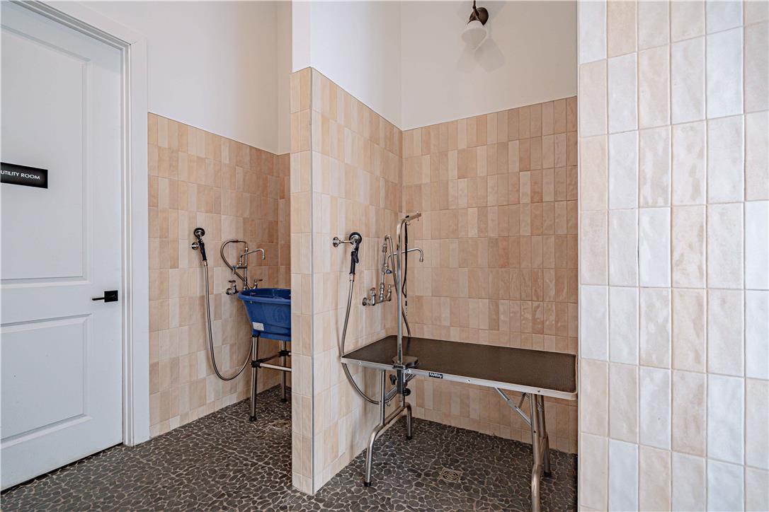 3715 Founders Xing Property Photo 51