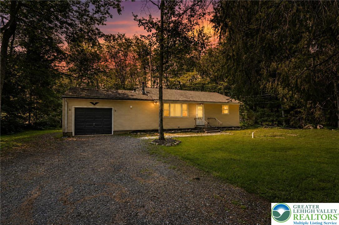 3279 Beech Ridge Drive Property Photo 1