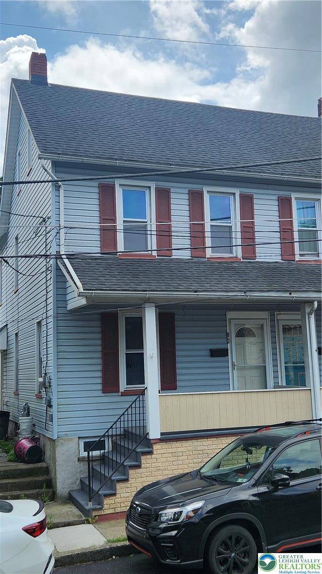 28 East Walnut Street Property Photo 1