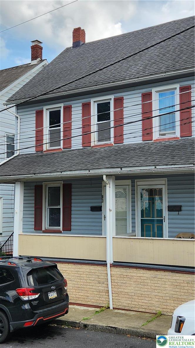 28 East Walnut Street Property Photo 2