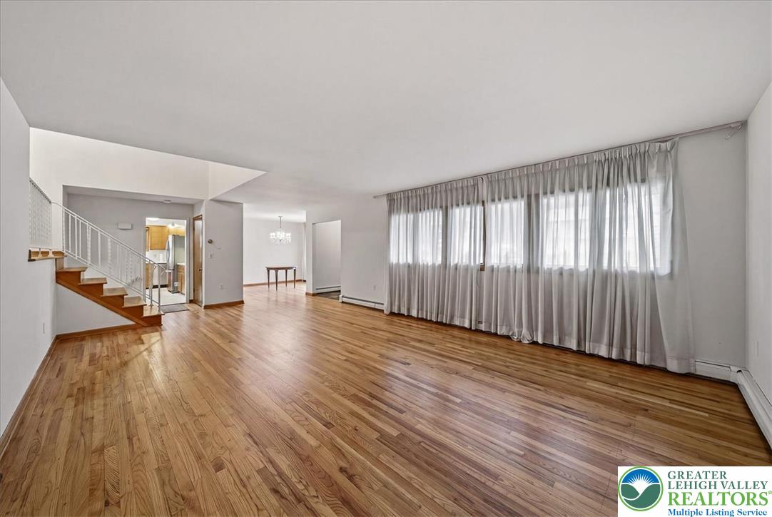 310 Albert Road Property Photo 2