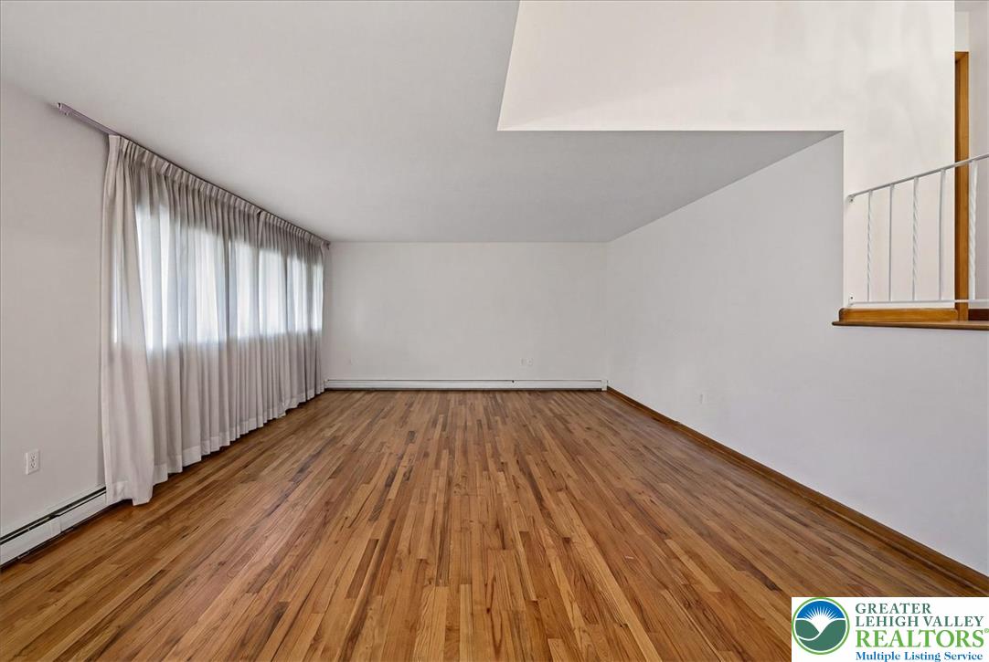 310 Albert Road Property Photo 8