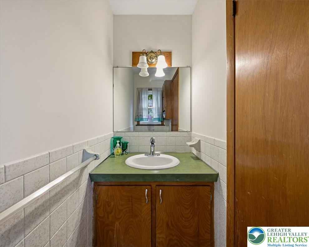 310 Albert Road Property Photo 18