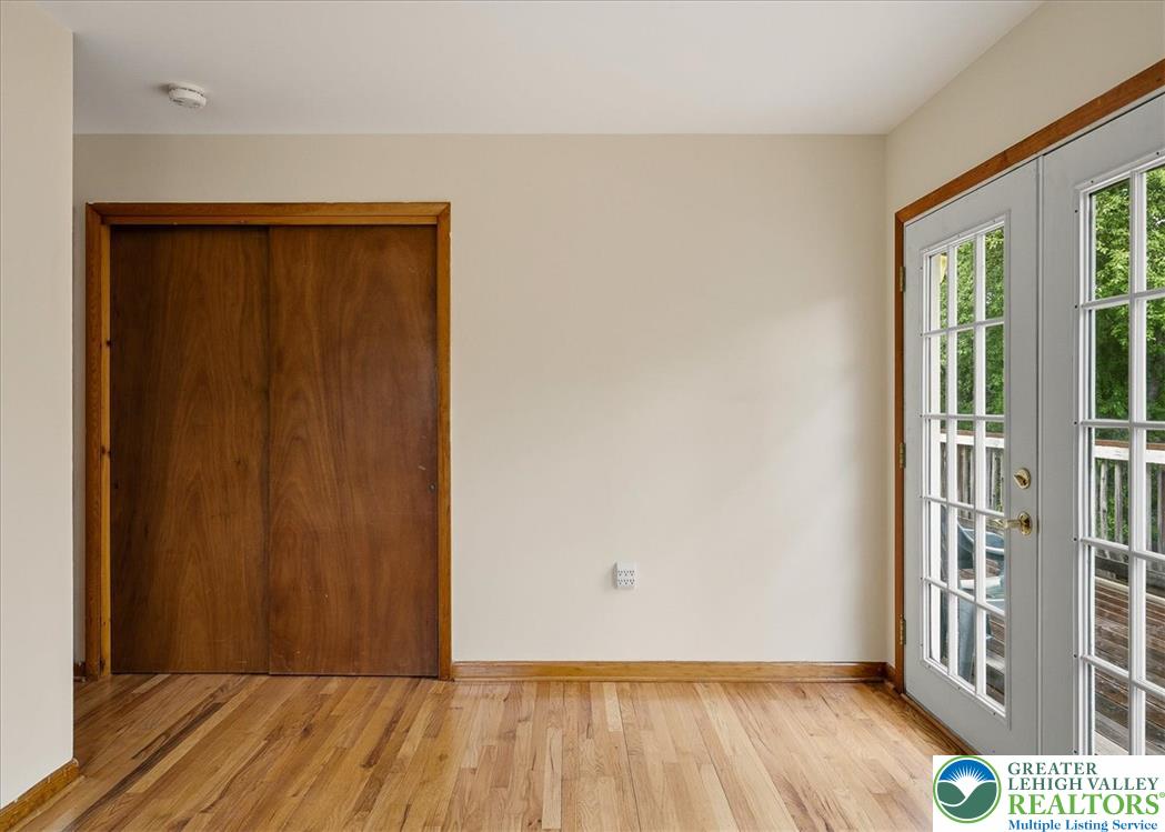 310 Albert Road Property Photo 32