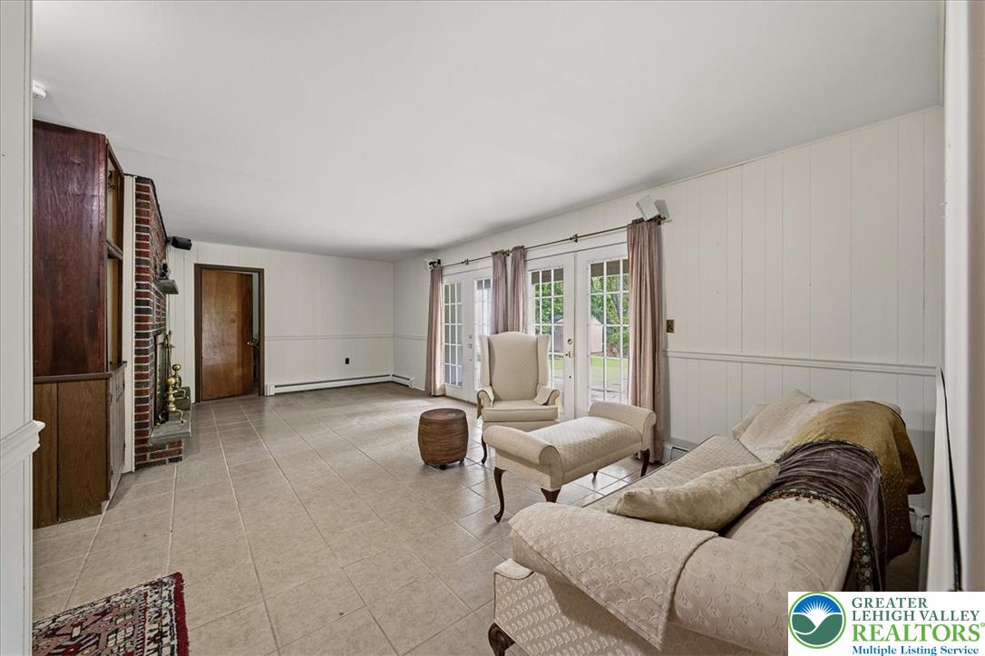 310 Albert Road Property Photo 39
