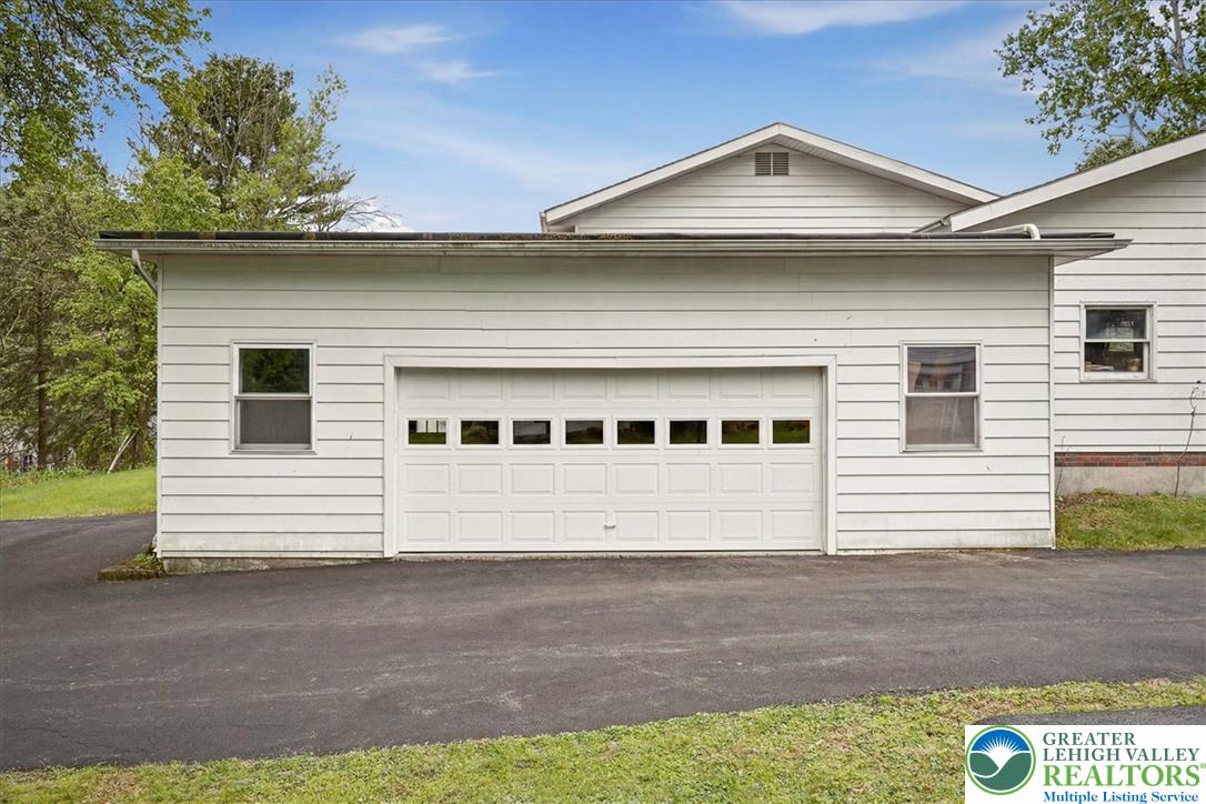 310 Albert Road Property Photo 48