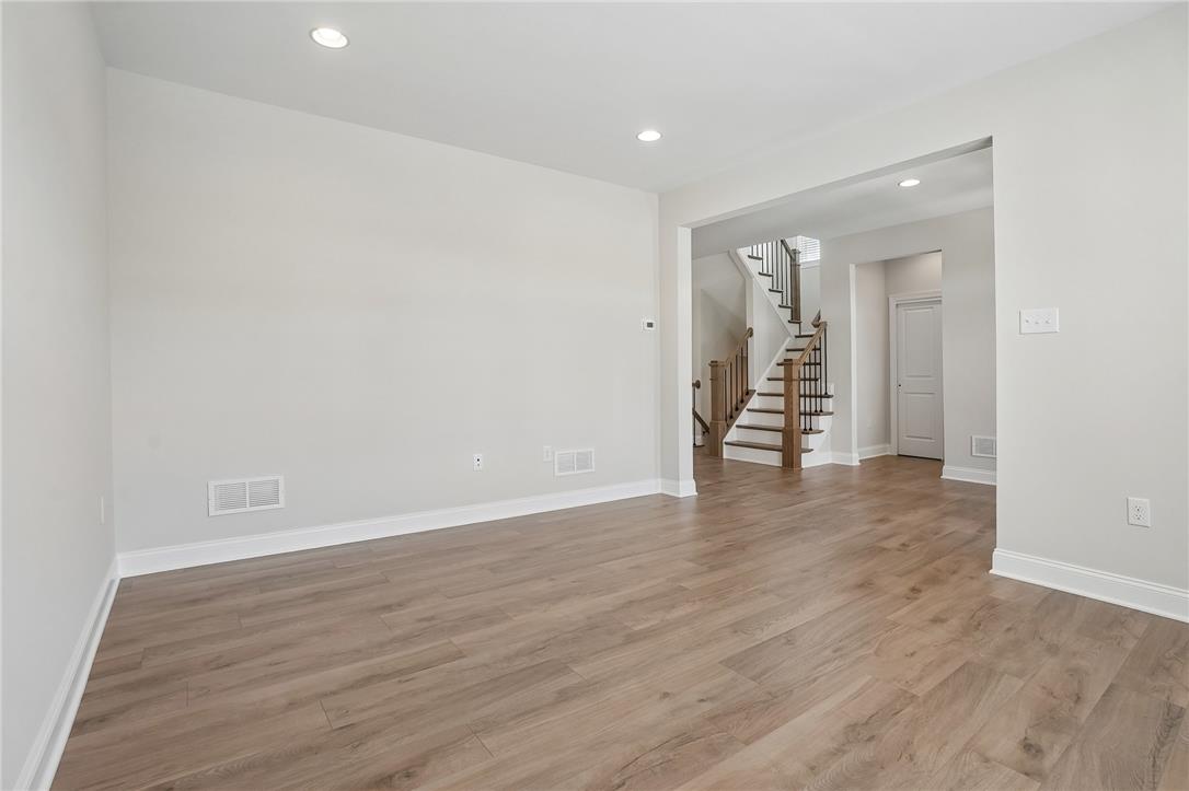 120 Ashford Drive Property Photo 19