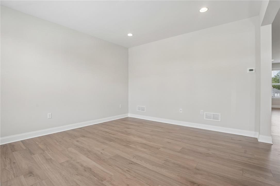 120 Ashford Drive Property Photo 20