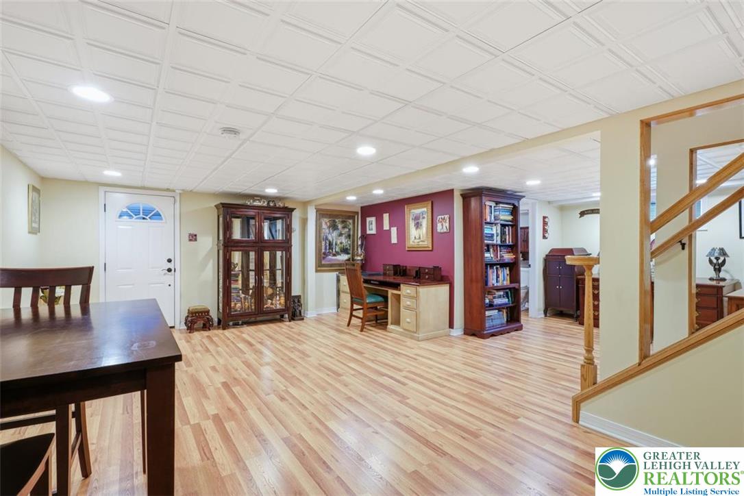 722 South Avenue Property Photo 28