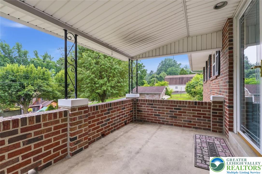 722 South Avenue Property Photo 33