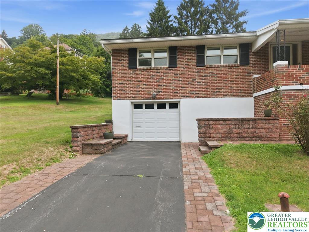 722 South Avenue Property Photo 36