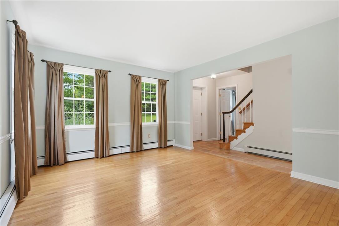 228 West Moorestown Road Property Photo 10