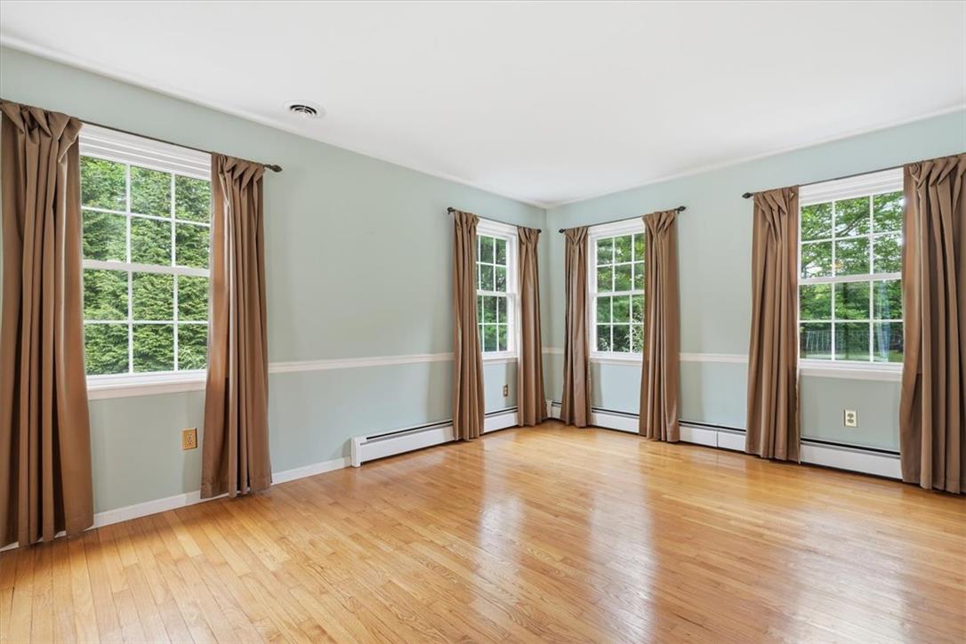 228 West Moorestown Road Property Photo 12