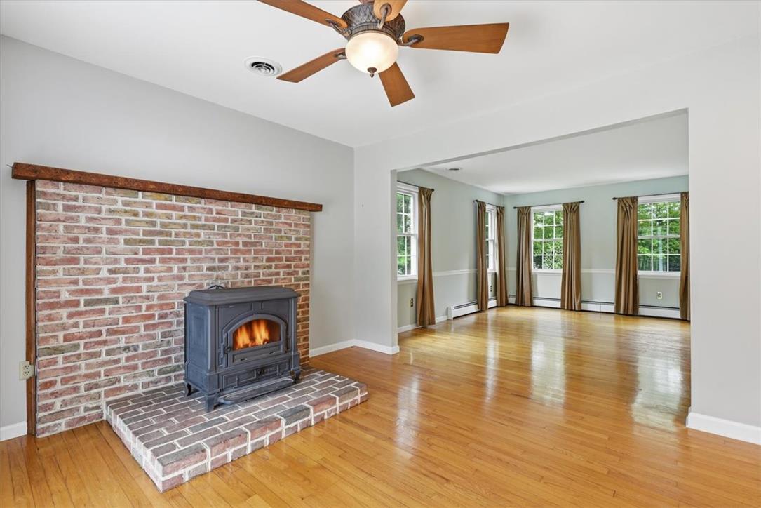 228 West Moorestown Road Property Photo 13