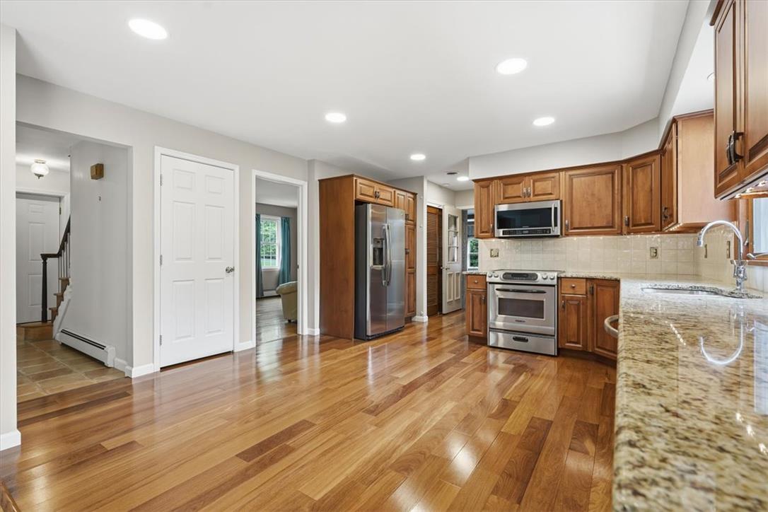 228 West Moorestown Road Property Photo 17