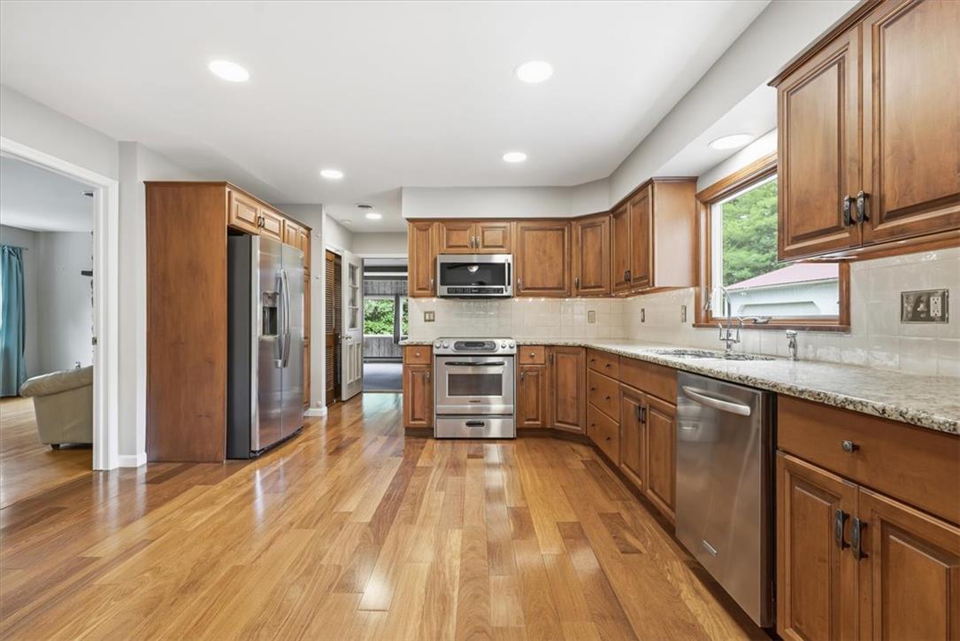 228 West Moorestown Road Property Photo 19