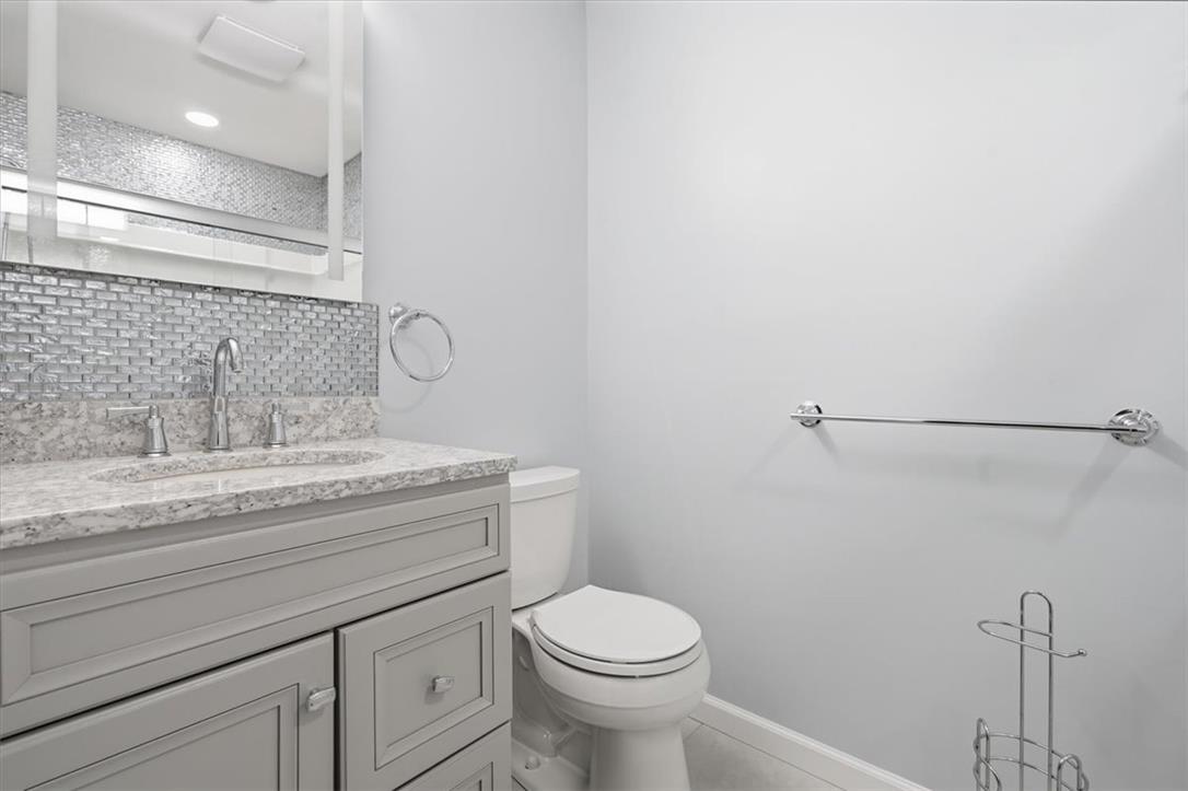 228 West Moorestown Road Property Photo 22