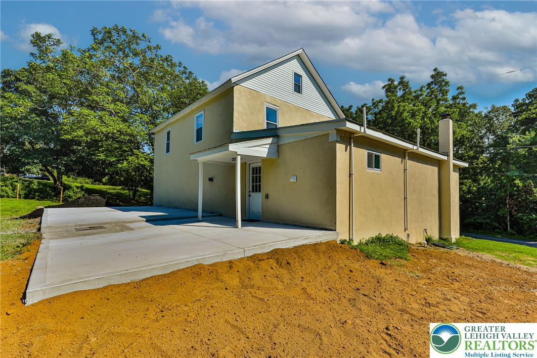 3042 West Beersville Road Property Photo 2