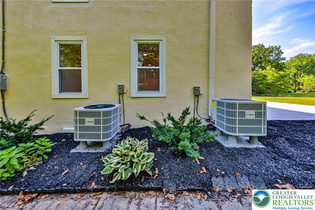 3042 West Beersville Road Property Photo 6