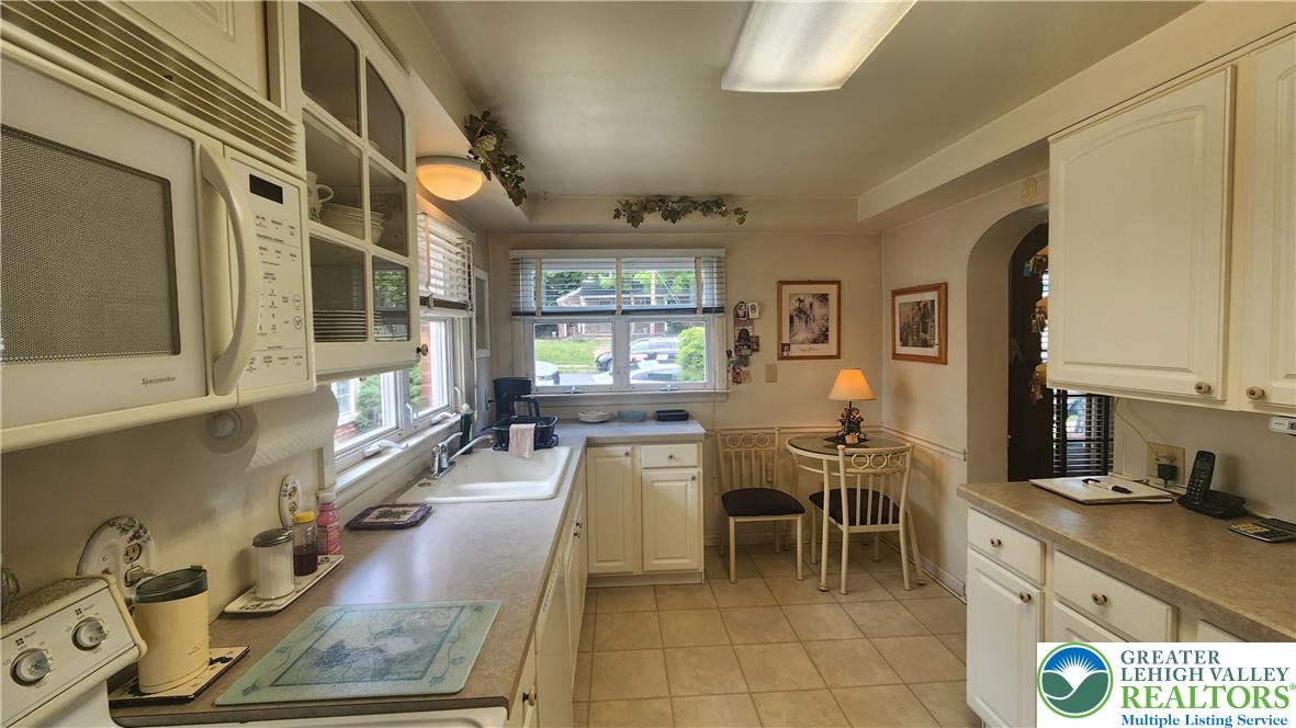 53 East Susquehanna Property Photo 4