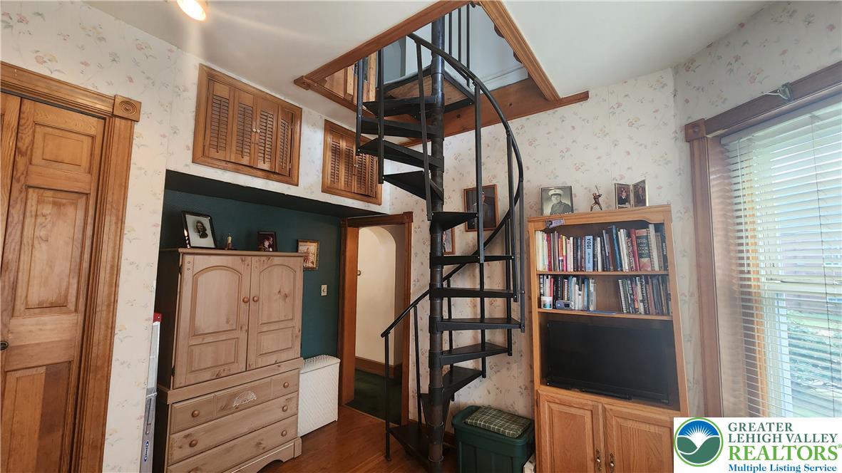 53 East Susquehanna Property Photo 11