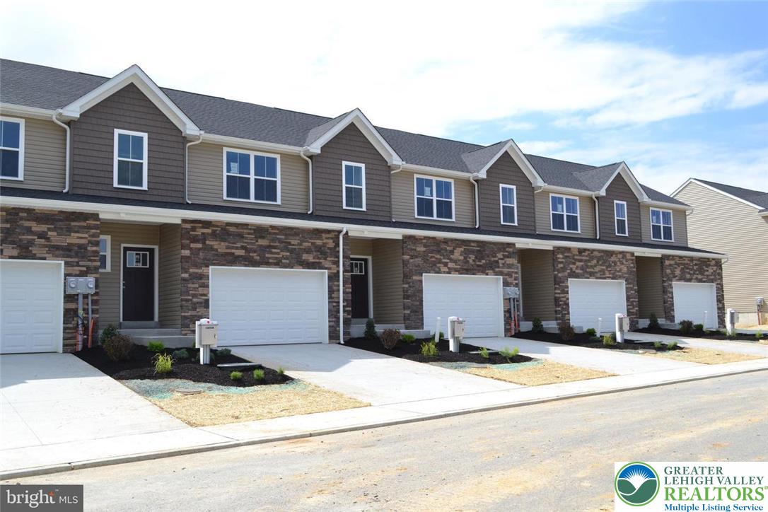 223 Lucille Way Lot #25 Property Photo 1