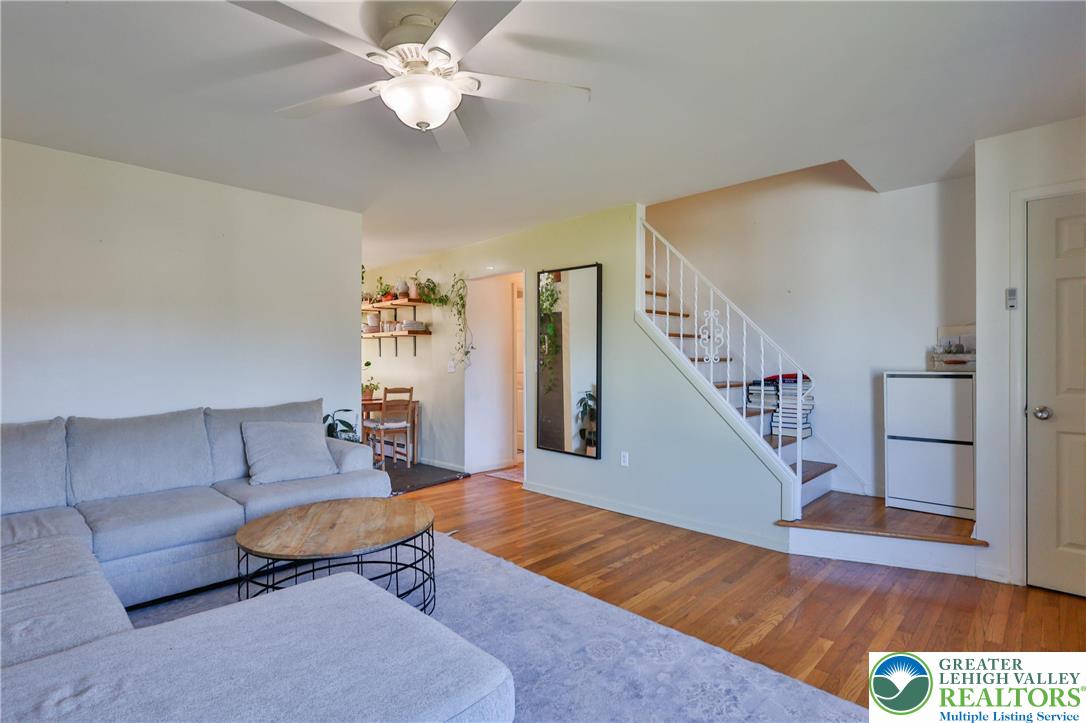 2922 Clayton Street Property Photo 6
