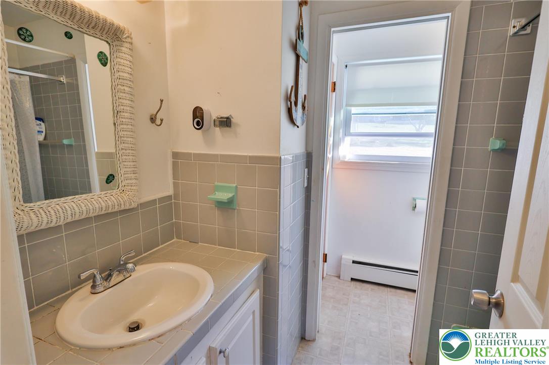 2922 Clayton Street Property Photo 15