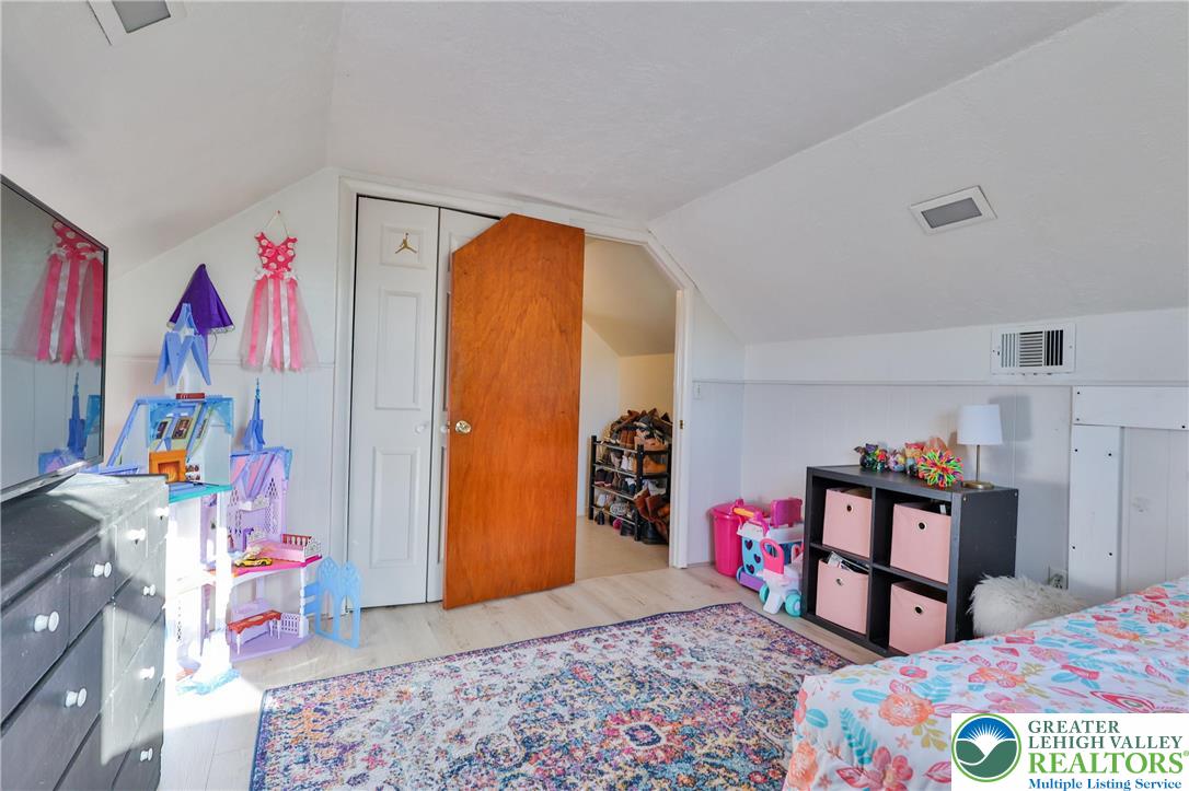 2922 Clayton Street Property Photo 20