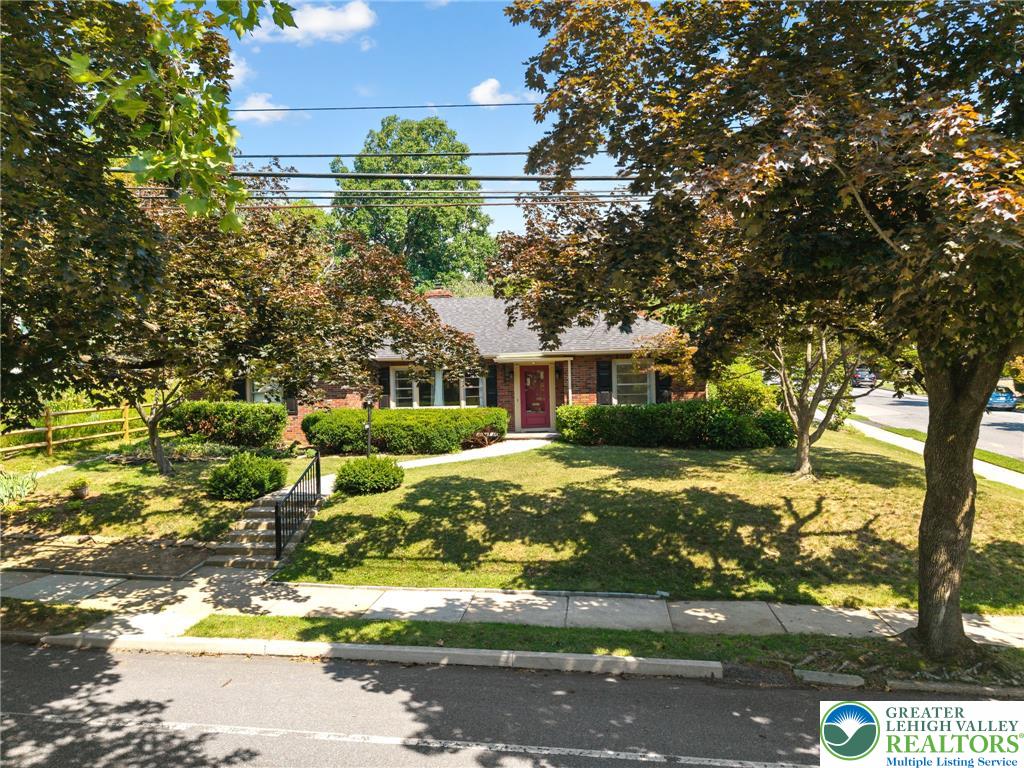 2705 Chew Street Property Photo 2