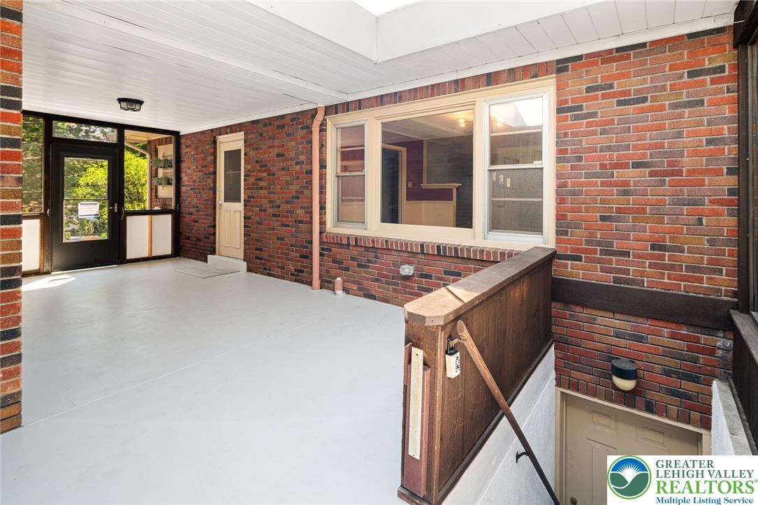 2705 Chew Street Property Photo 7