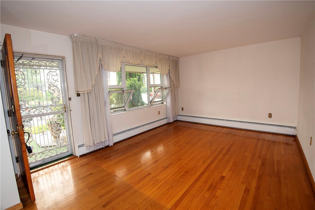 936 4th Street Property Photo 5