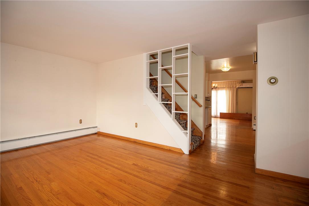 936 4th Street Property Photo 6