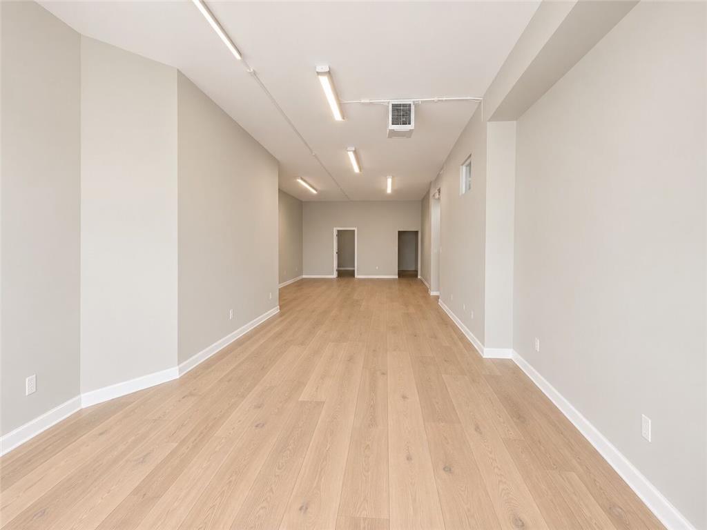 1027 West Broad Street Property Photo 2