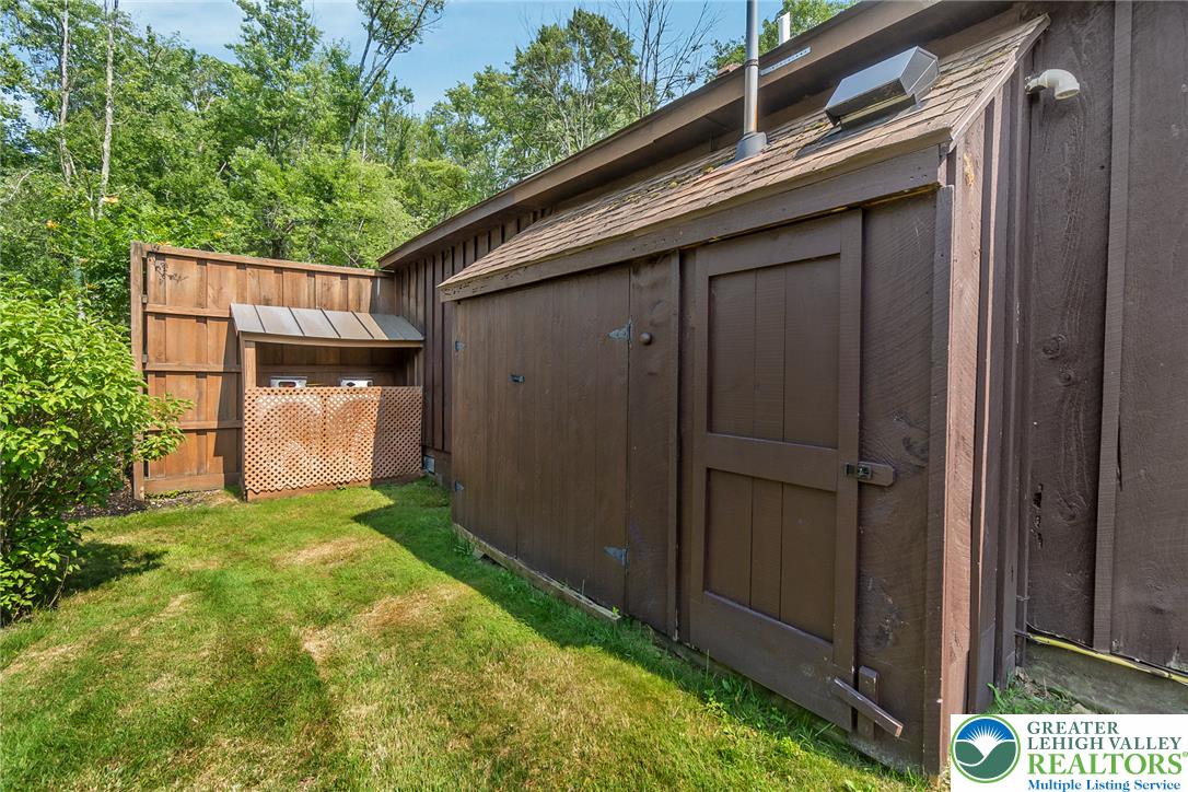 117 Whispering Acres Lane Property Photo 36