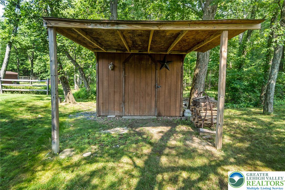 117 Whispering Acres Lane Property Photo 38