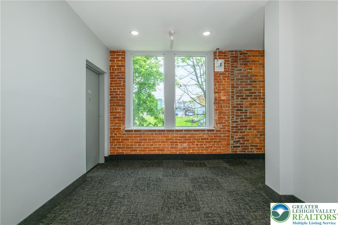 1012 2nd Street Two Bedroom Property Photo 6