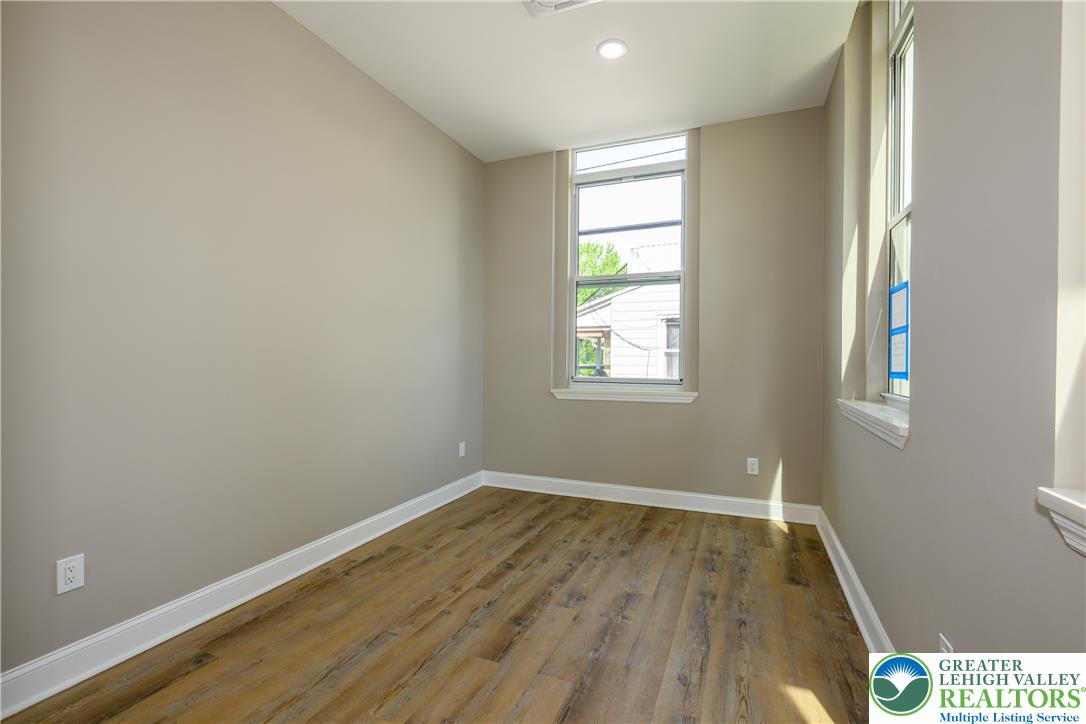 1012 2nd Street Two Bedroom Property Photo 21